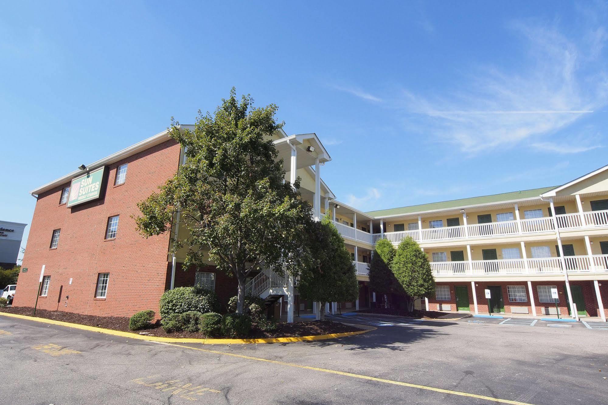 Intown Suites Extended Stay Chesapeake Va - I-64 Crossways Blvd Exterior foto